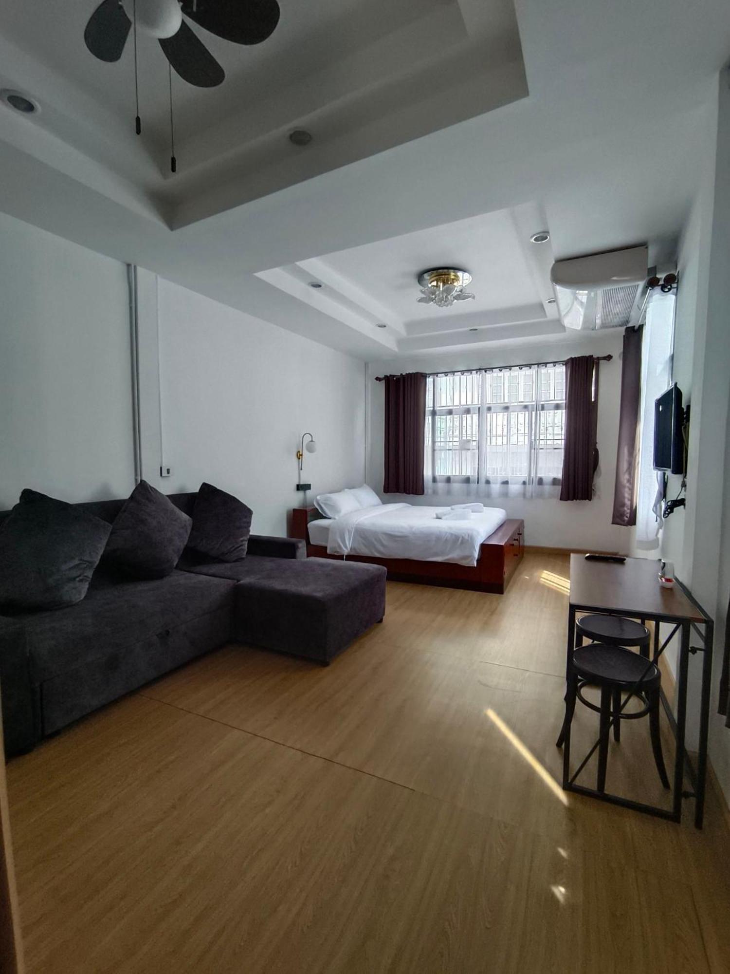 Penthouse Lamoon Hotel Bangkok Exterior photo